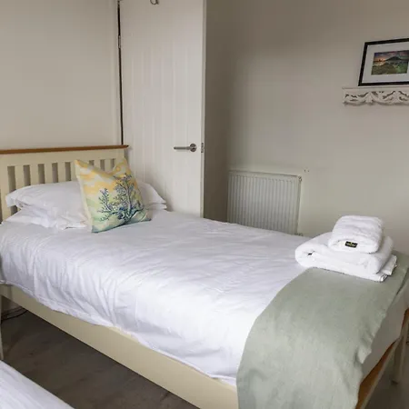 Cosy 2-bed Coastal Near Park & North Bay