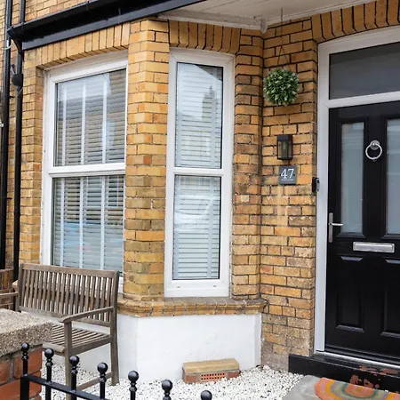 Cosy 2-bed Coastal Near Park & North Bay * Scarborough